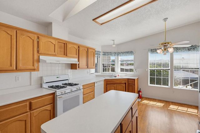 15420 Olde Highway 80 SPC 56, El Cajon, CA 92021