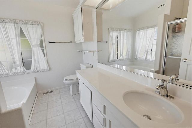 15420 Olde Highway 80 SPC 56, El Cajon, CA 92021