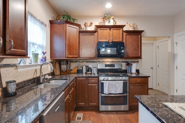 1212 Sundown Ct, Antioch, TN 37013