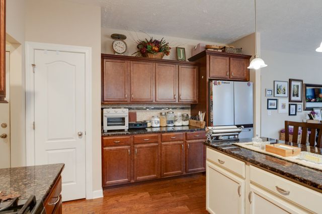 1212 Sundown Ct, Antioch, TN 37013