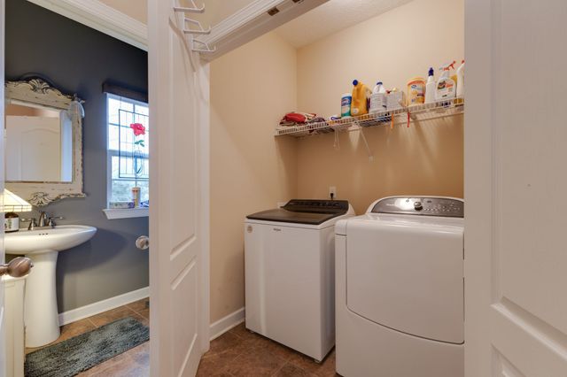 1212 Sundown Ct, Antioch, TN 37013