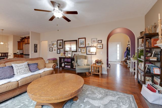 1212 Sundown Ct, Antioch, TN 37013