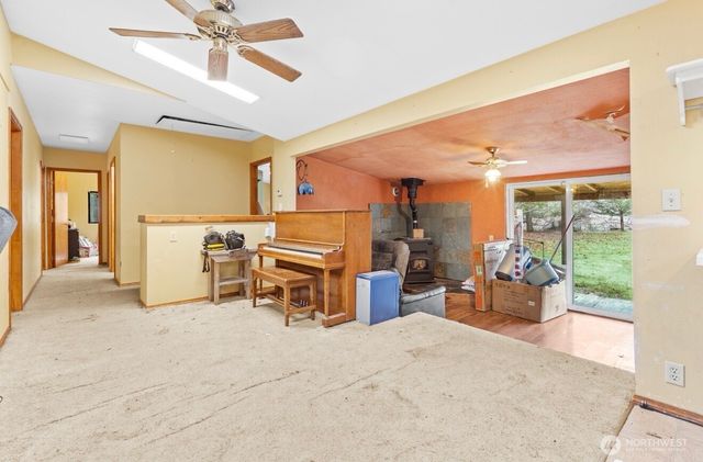 19510 215th Street E, Orting, WA 98360