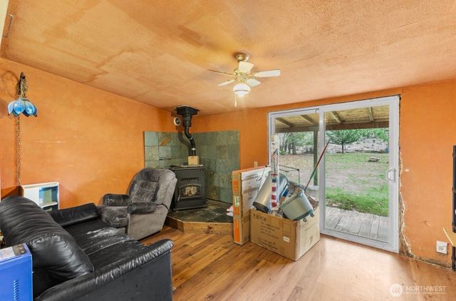 19510 215th Street E, Orting, WA 98360