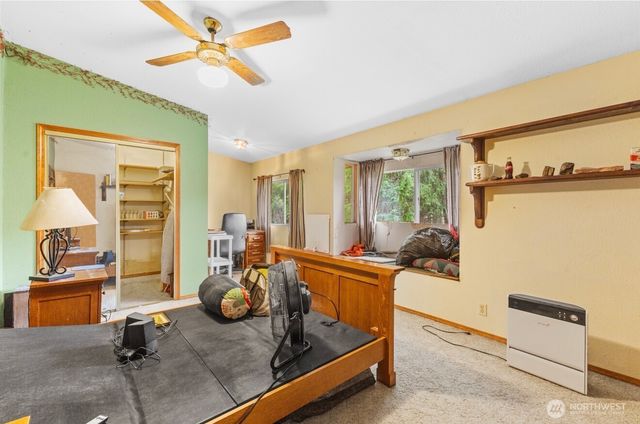 19510 215th Street E, Orting, WA 98360