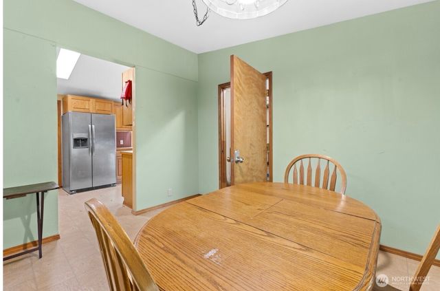 19510 215th Street E, Orting, WA 98360