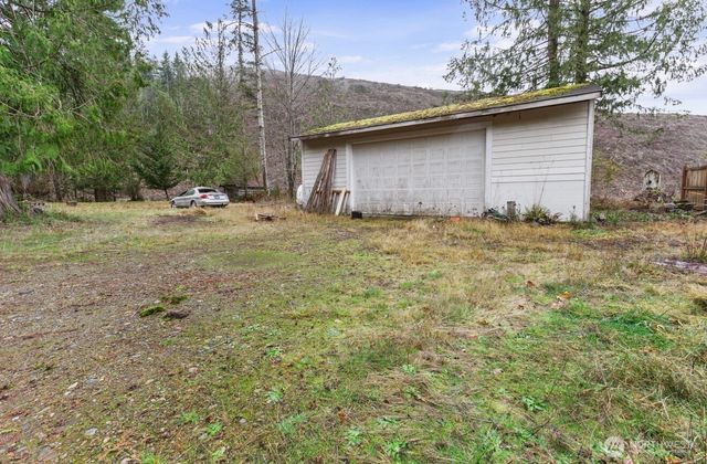 19510 215th Street E, Orting, WA 98360