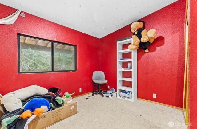 19510 215th Street E, Orting, WA 98360