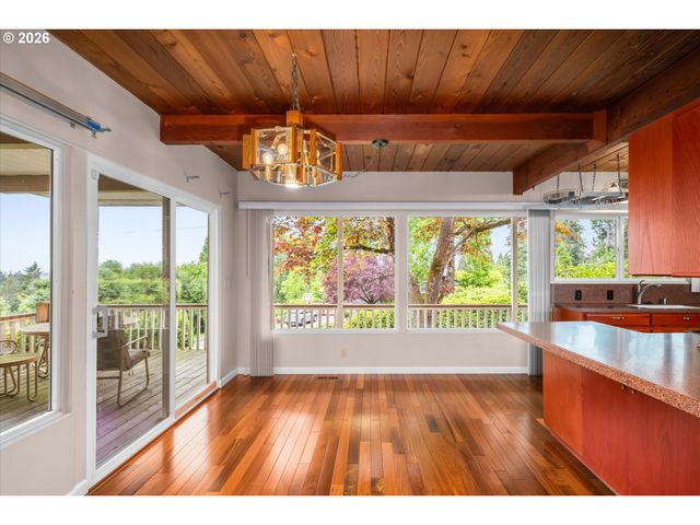 2012 GREINER St, Eugene, OR 97405