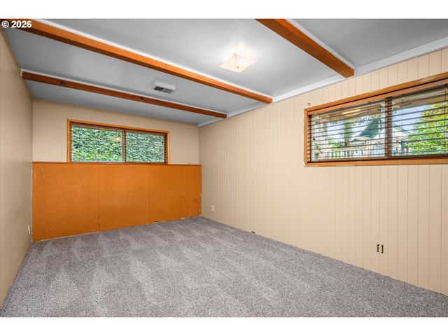 2012 GREINER St, Eugene, OR 97405