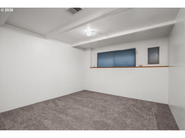 2012 GREINER St, Eugene, OR 97405