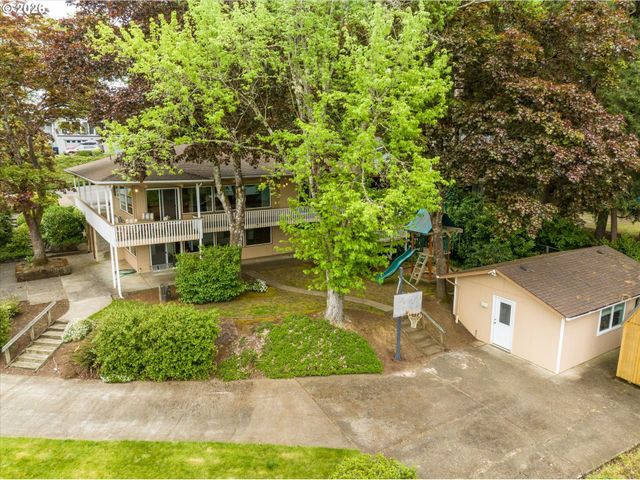 2012 GREINER St, Eugene, OR 97405