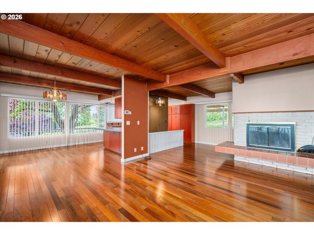 2012 GREINER St, Eugene, OR 97405