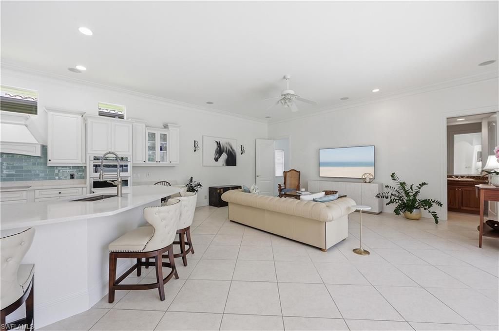 2844 Coco Lakes DR, NAPLES, FL 34105 — photo 5