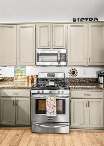7651 Park Field Circle, Huntington Beach, CA 92648