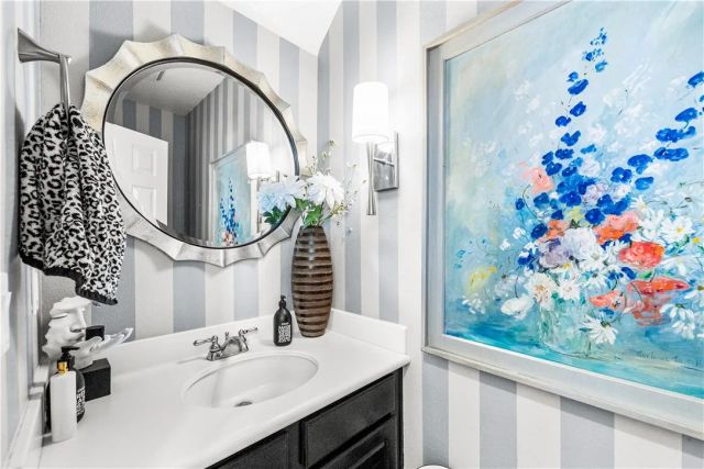 7651 Park Field Circle, Huntington Beach, CA 92648
