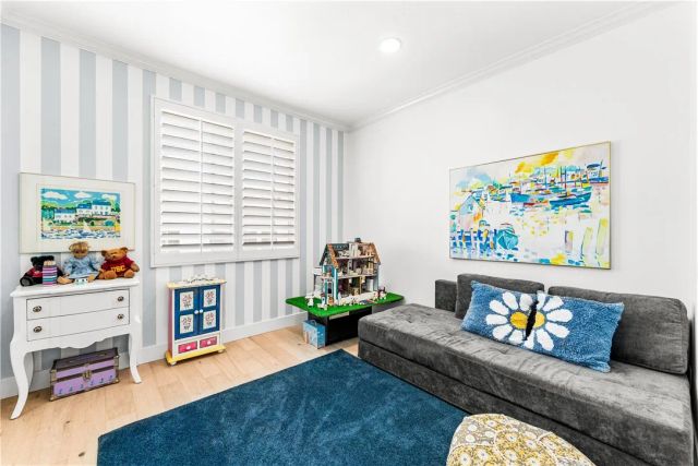 7651 Park Field Circle, Huntington Beach, CA 92648