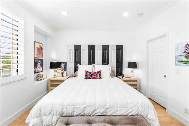 7651 Park Field Circle, Huntington Beach, CA 92648