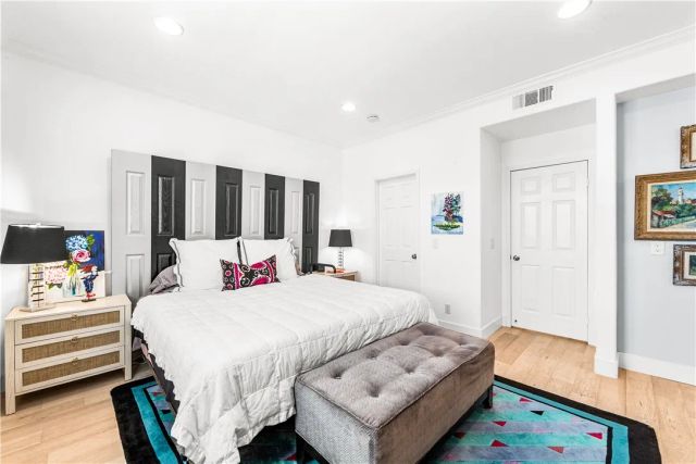 7651 Park Field Circle, Huntington Beach, CA 92648