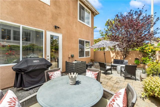 7651 Park Field Circle, Huntington Beach, CA 92648
