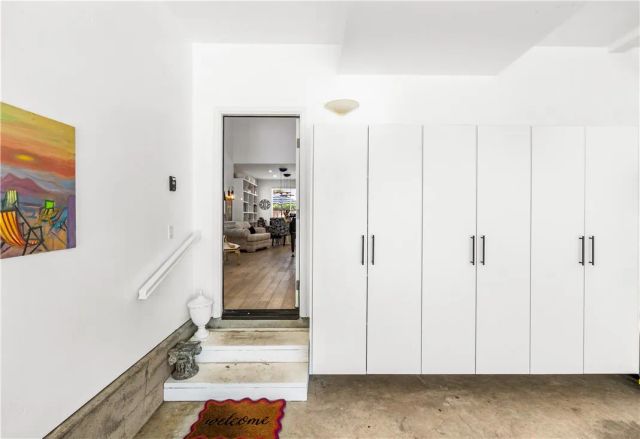 7651 Park Field Circle, Huntington Beach, CA 92648
