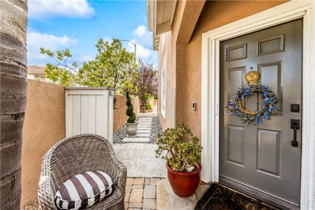 7651 Park Field Circle, Huntington Beach, CA 92648