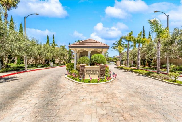 7651 Park Field Circle, Huntington Beach, CA 92648