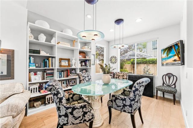 7651 Park Field Circle, Huntington Beach, CA 92648