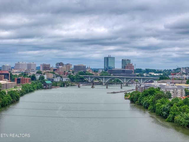 3001 River Towne Way, Knoxville, TN 37920