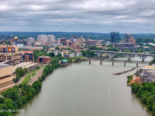 3001 River Towne Way, Knoxville, TN 37920