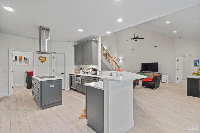 6355 E Bay Blvd, Gulf Breeze, FL 32563