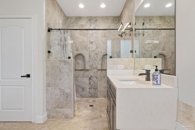 6355 E Bay Blvd, Gulf Breeze, FL 32563