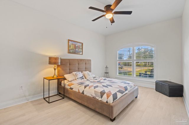 6355 E Bay Blvd, Gulf Breeze, FL 32563