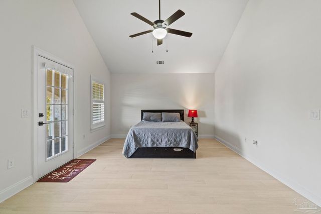 6355 E Bay Blvd, Gulf Breeze, FL 32563