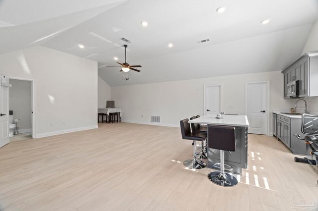 6355 E Bay Blvd, Gulf Breeze, FL 32563