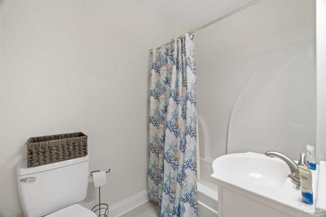 6355 E Bay Blvd, Gulf Breeze, FL 32563