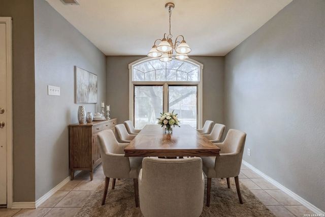 6003 woodway, San Antonio, TX 78249