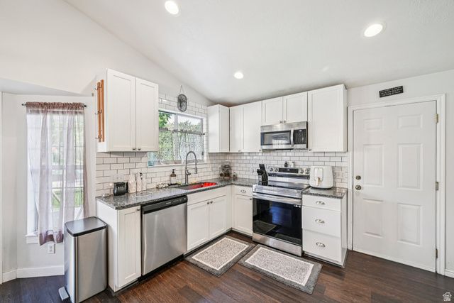 897 S CHEROKEE DR, Pleasant Grove, UT 84062