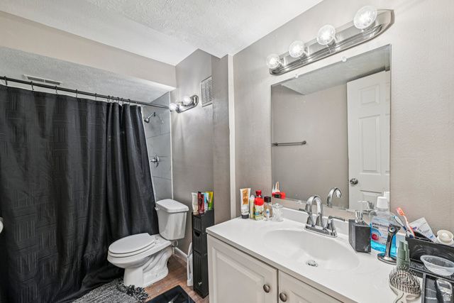 897 S CHEROKEE DR, Pleasant Grove, UT 84062