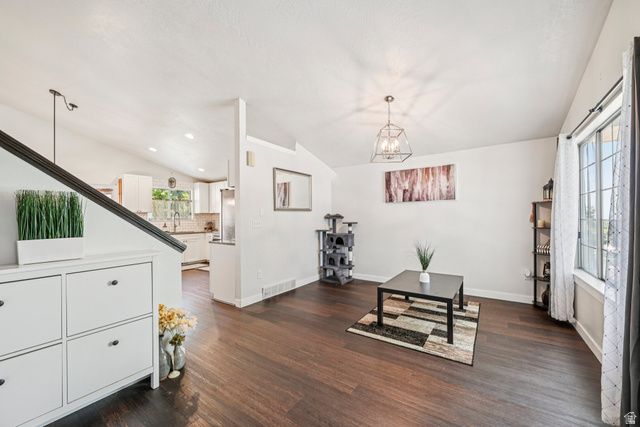 897 S CHEROKEE DR, Pleasant Grove, UT 84062