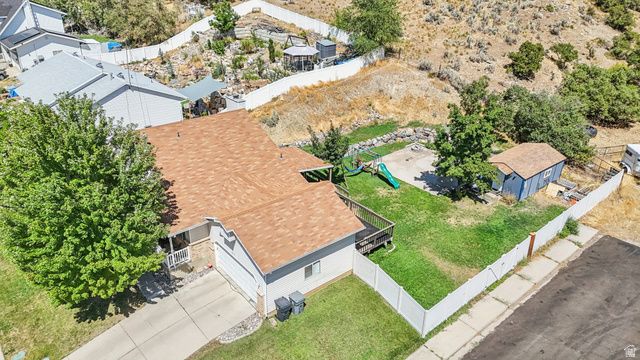 897 S CHEROKEE DR, Pleasant Grove, UT 84062