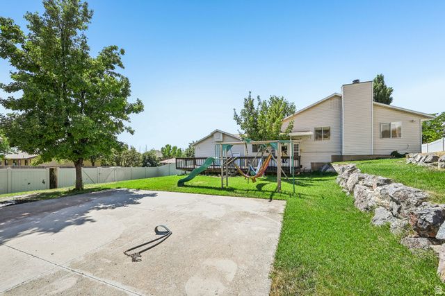 897 S CHEROKEE DR, Pleasant Grove, UT 84062