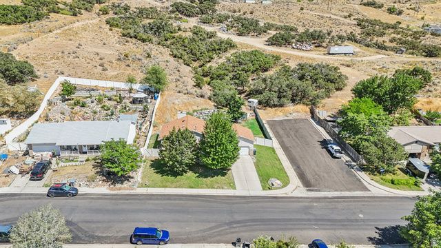897 S CHEROKEE DR, Pleasant Grove, UT 84062