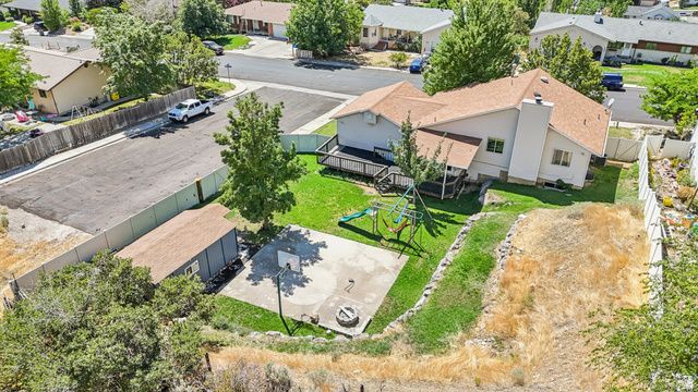 897 S CHEROKEE DR, Pleasant Grove, UT 84062