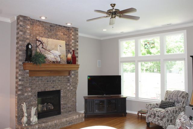 3233 Treebark Lane, Fort Wayne, IN 46804