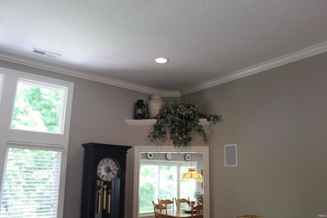 3233 Treebark Lane, Fort Wayne, IN 46804