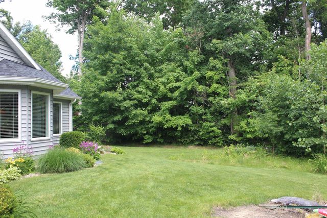 3233 Treebark Lane, Fort Wayne, IN 46804