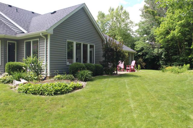 3233 Treebark Lane, Fort Wayne, IN 46804