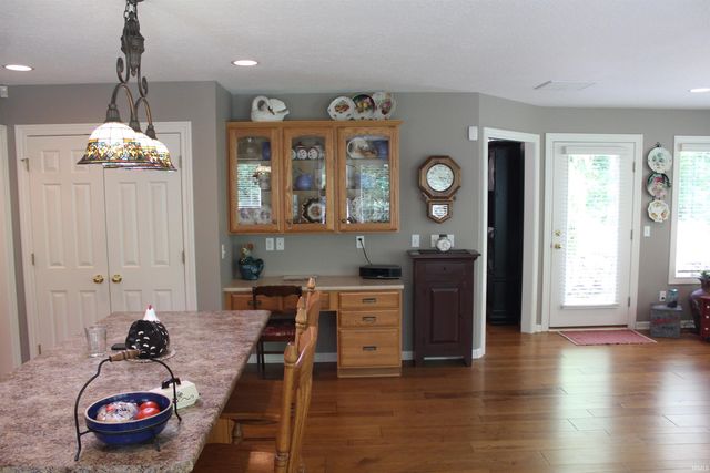 3233 Treebark Lane, Fort Wayne, IN 46804