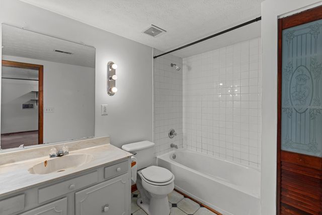 744 Fields Avenue, Frankfort, KY 40601